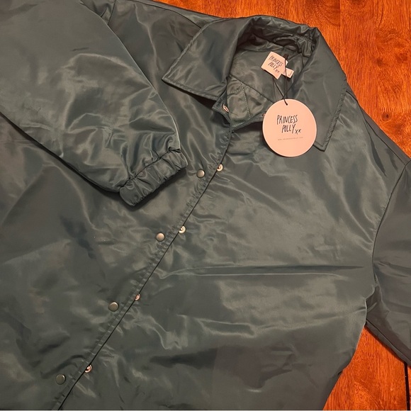 NWT Princess Polly Netherlee Bomber Jacket Green US 2 Relaxed Fit Windbreaker - Picture 5 of 15